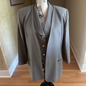 Vintage Renlyn New York 3 Piece Wool Suit Size 10